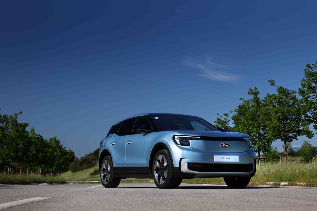 Ford standart menzilli Capri ve Explorer modellerini yeniledi
