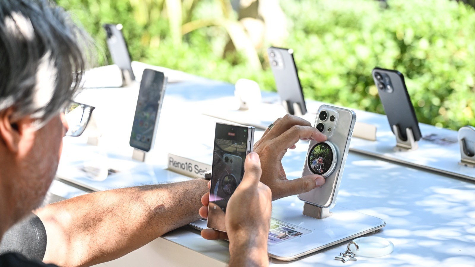 OPPO Reno16 serisini Türkiye'de satışa sundu