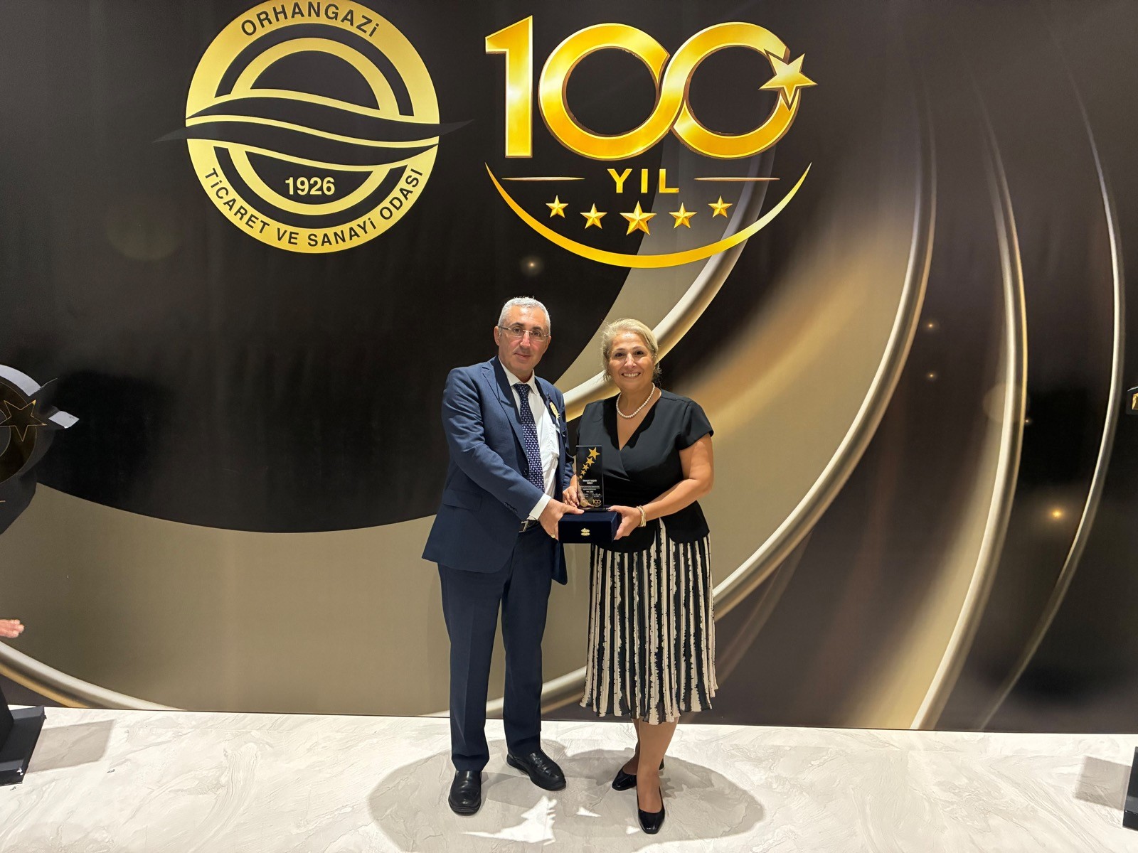 Döktaş, OTSO’nun İhracat Başarı Ödülü’nü aldı