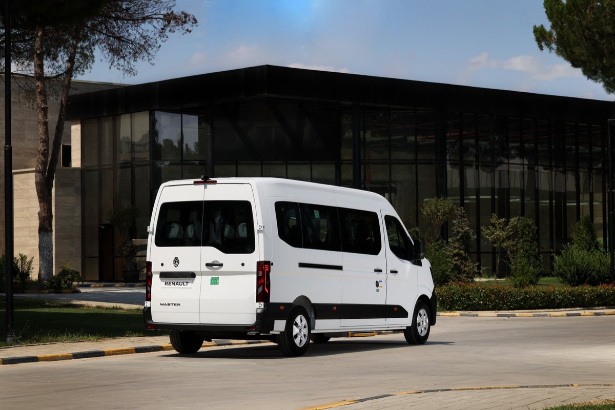 Renault Master ürün gamını iki seçenekle genişletti