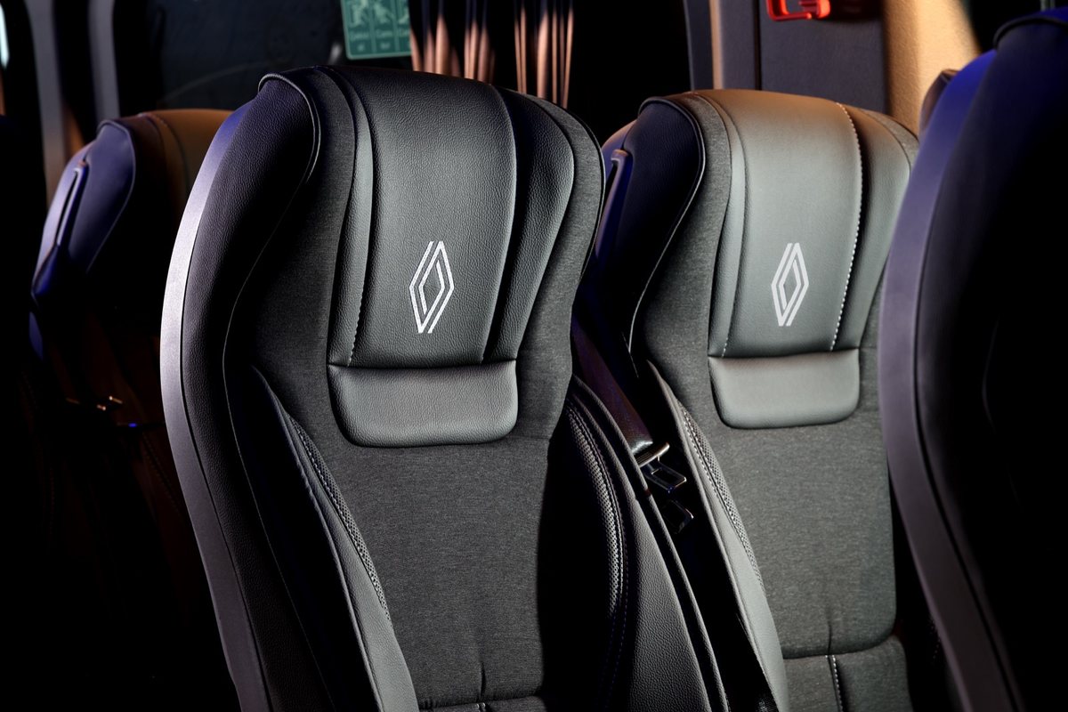 Renault Master ürün gamını iki seçenekle genişletti