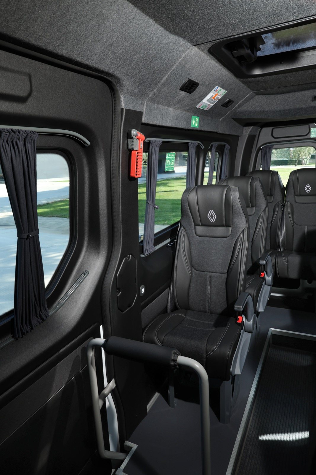 Renault Master ürün gamını iki seçenekle genişletti