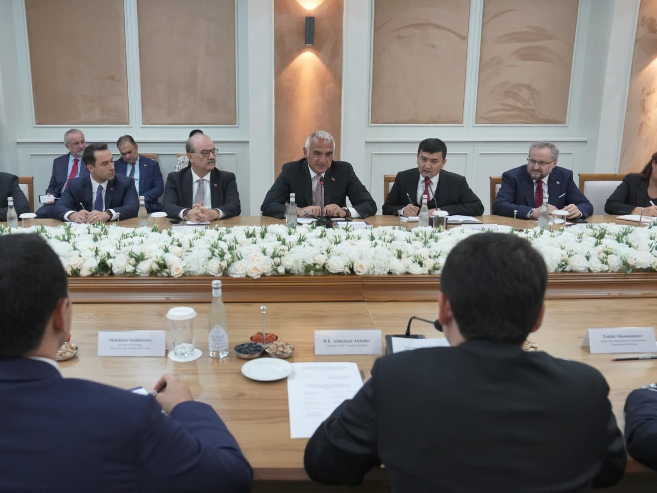 Ersoy: Özbekistan’dan gelen ziyaretçi sayısı yedi ayda 406 bini aştı