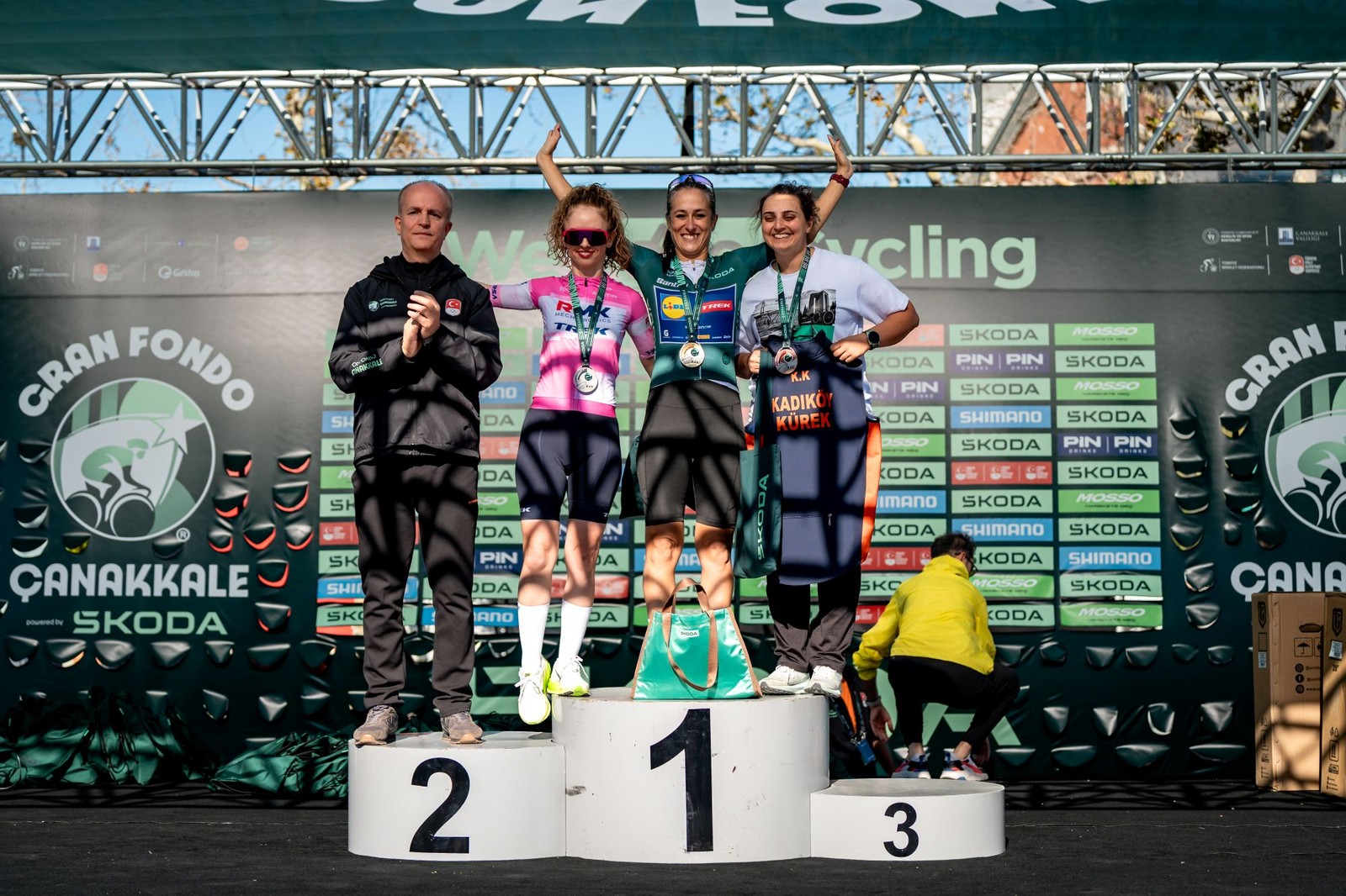 ŠKODA Çanakkale Gran Fondo’da 13 ülkeden 924 bisikletçi pedal çevirdi