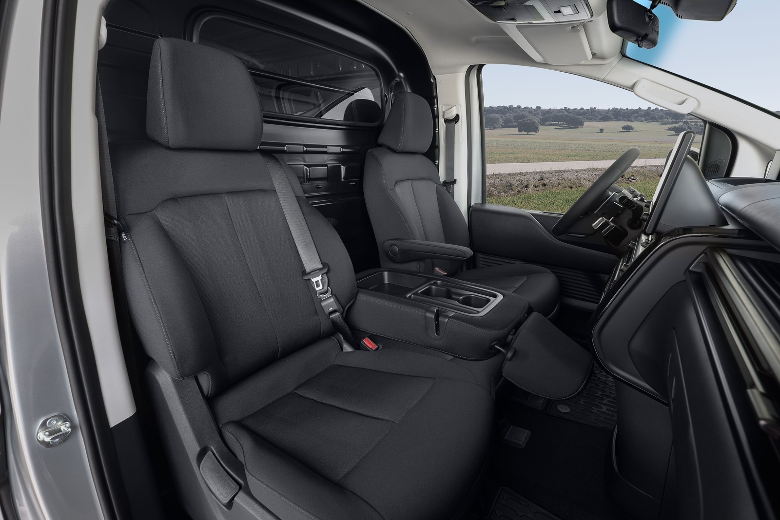 Hyundai, 450 km menzilli elektrikli panelvan STARIA Cargo’yu duyurdu