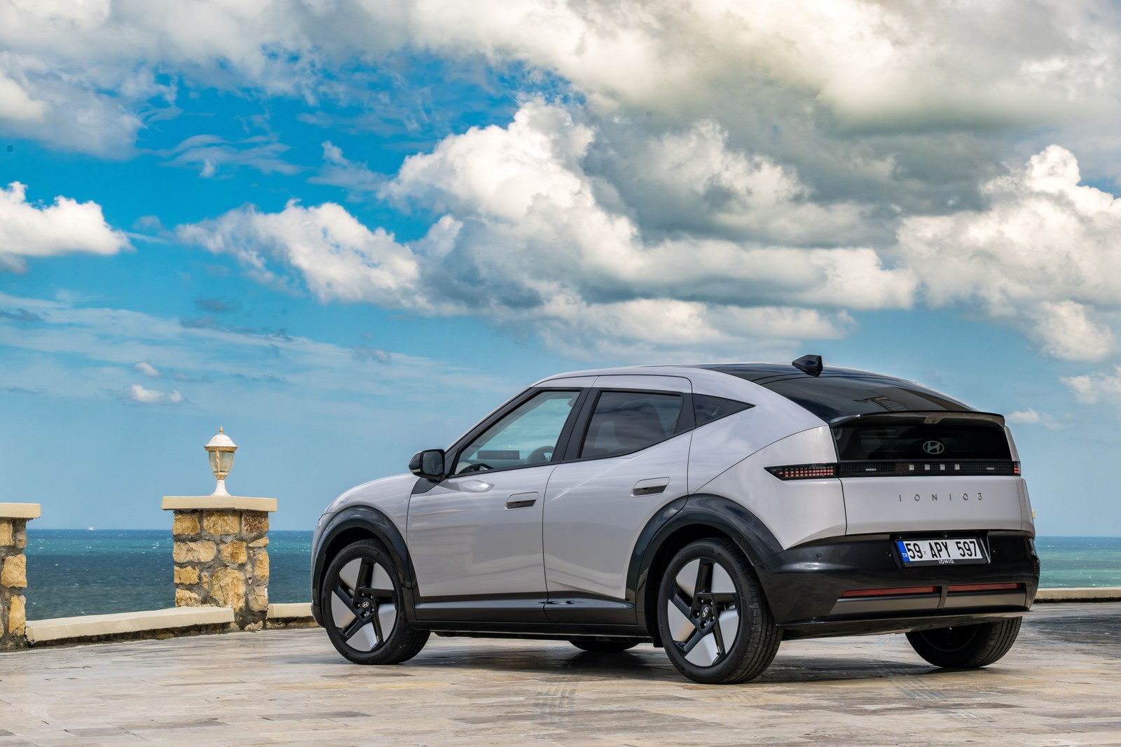 Hyundai’nin İzmit’te ürettiği IONIQ 3 Türkiye’de satışa çıktı