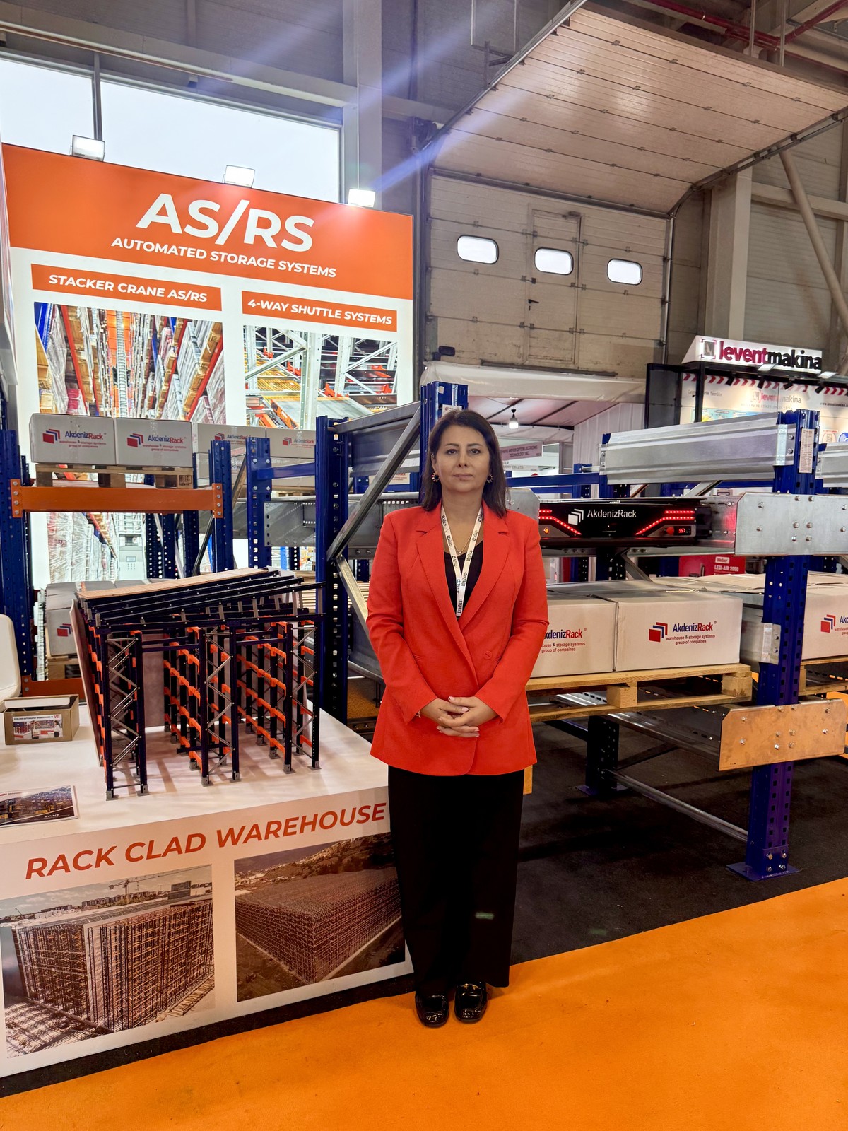 Akdenizrack, Eurasia Packaging’de kendi ürettiği iki robotu sergiledi